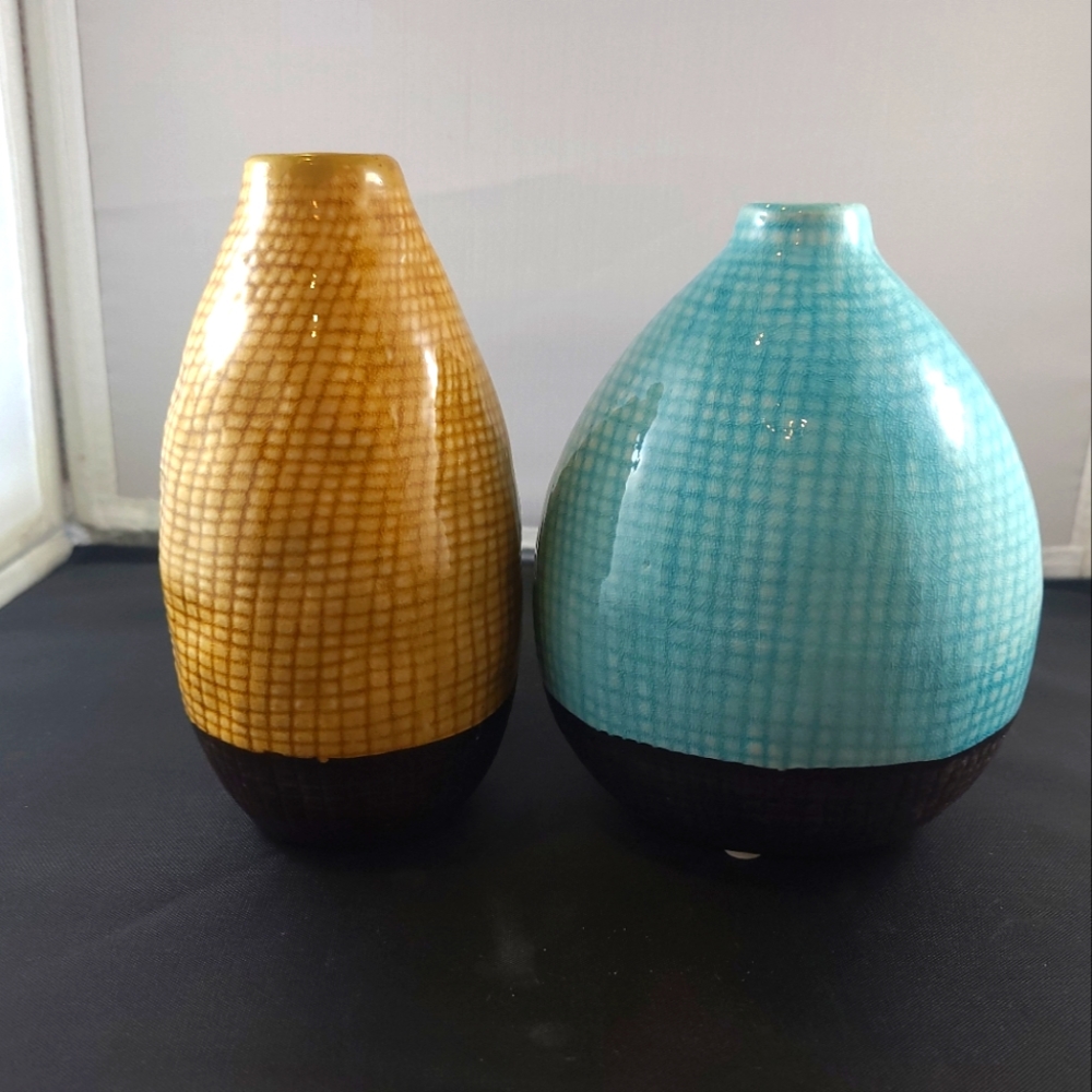 Better Homes and Gardens vases
